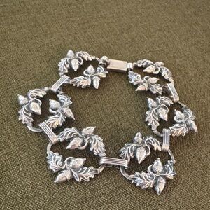 Danecraft Sterling Silver Leaf and Acorn Bracelet